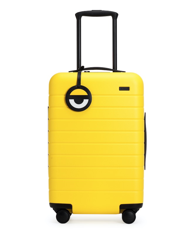 away-minion-luggage