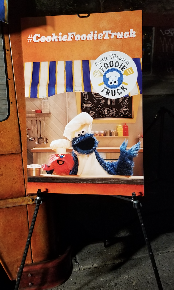 Cookie-Monster-Cookie-Food-Truck